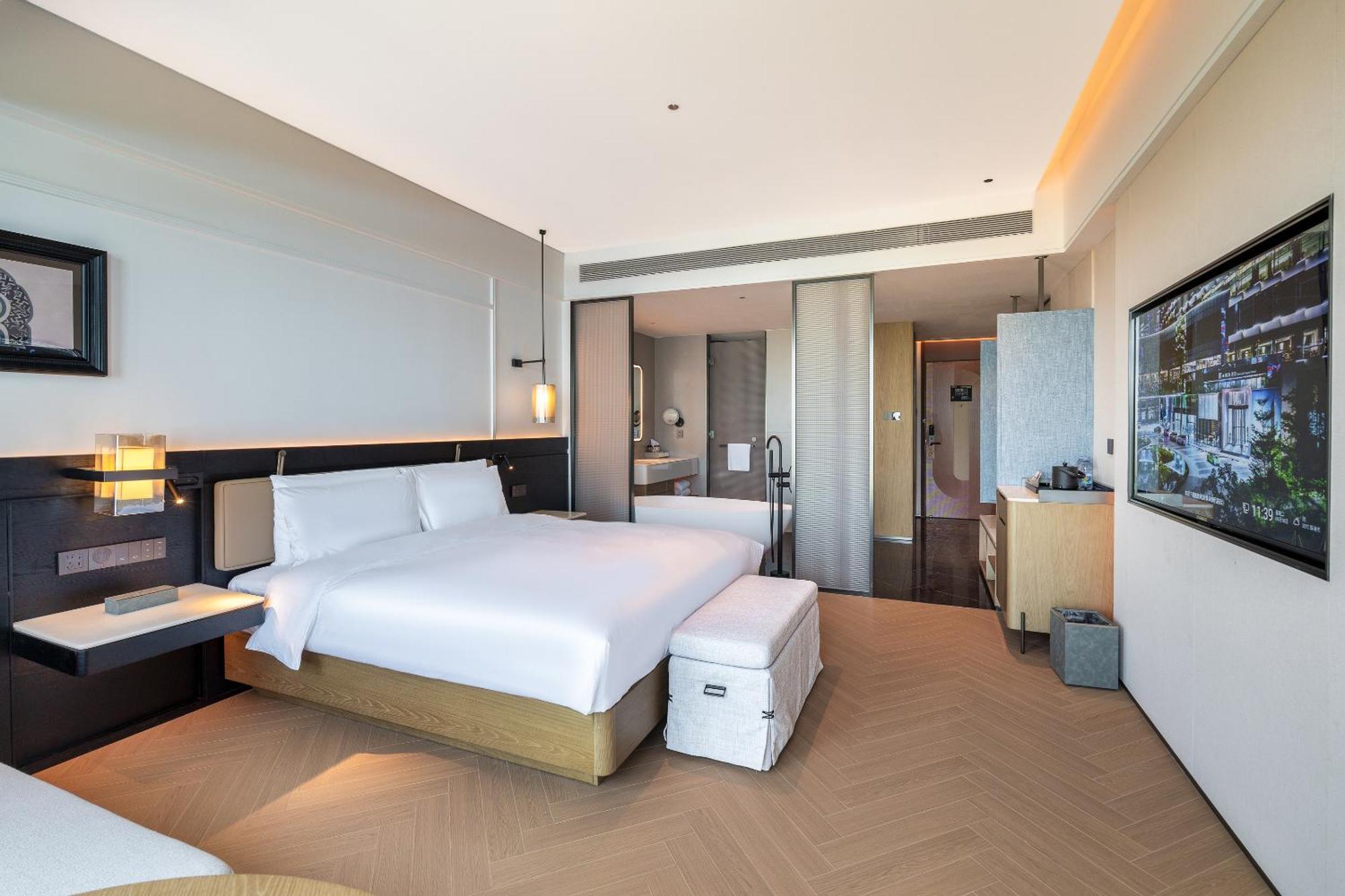 Mehood Lestie International Hotel Zhuhai Lovers Road Branch - Free Breakfast & Free Afternoon Tea & Free Midnight Snack Eksteriør bilde